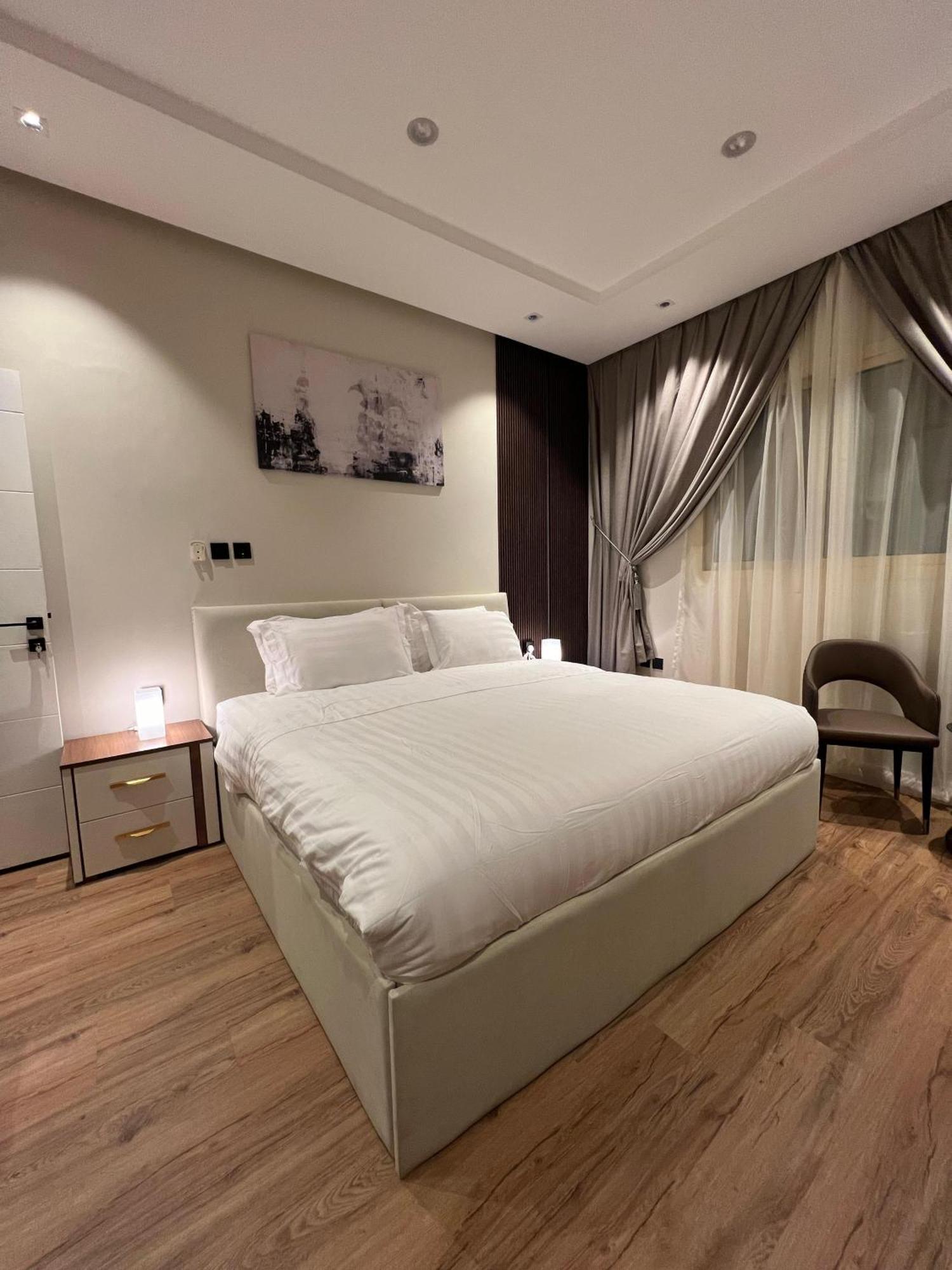 استديو مودرن ودخول ذاتي Apartment *